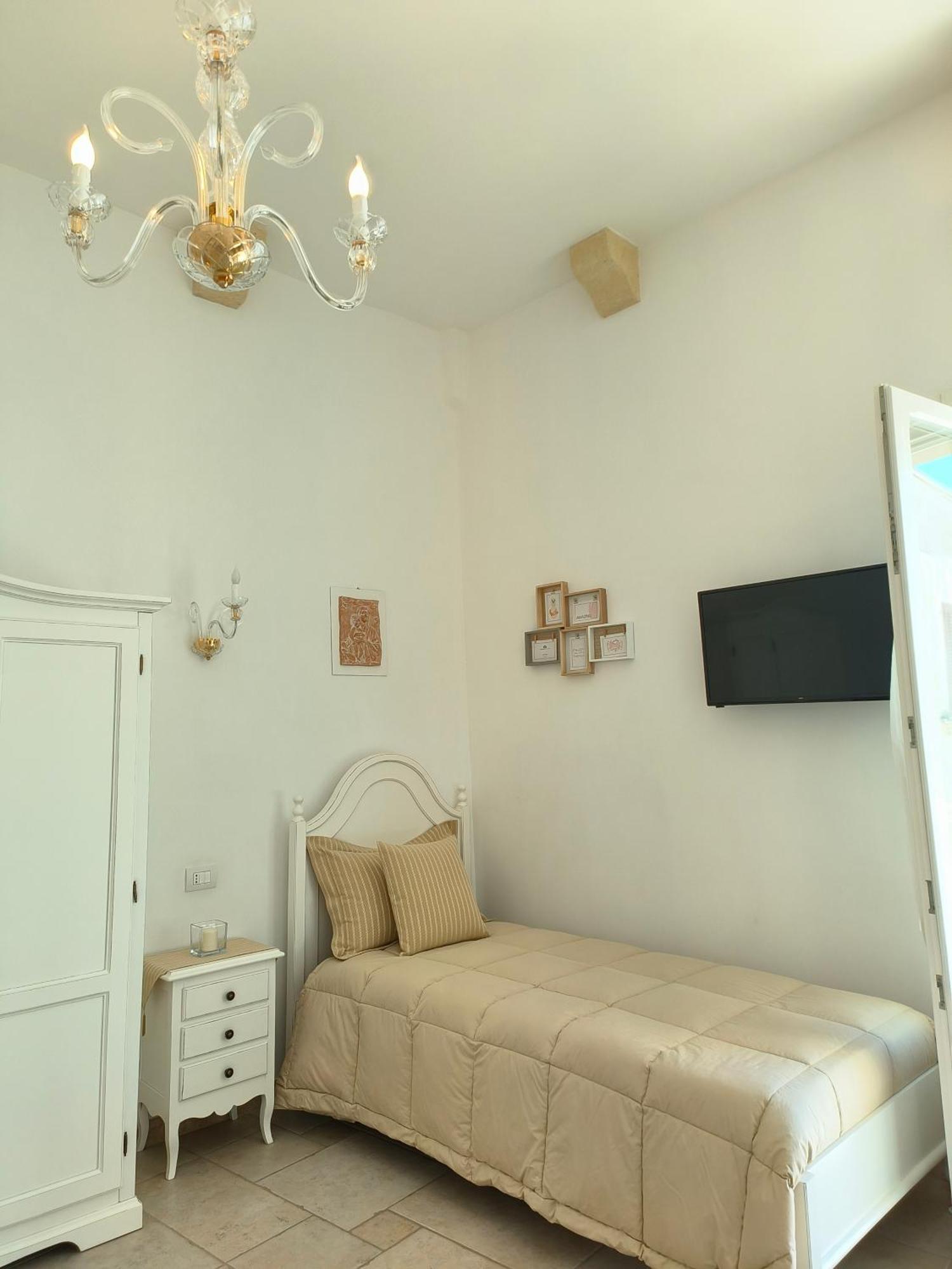 Bed and Breakfast Dimora Palmieri Di Charme Монополи Экстерьер фото